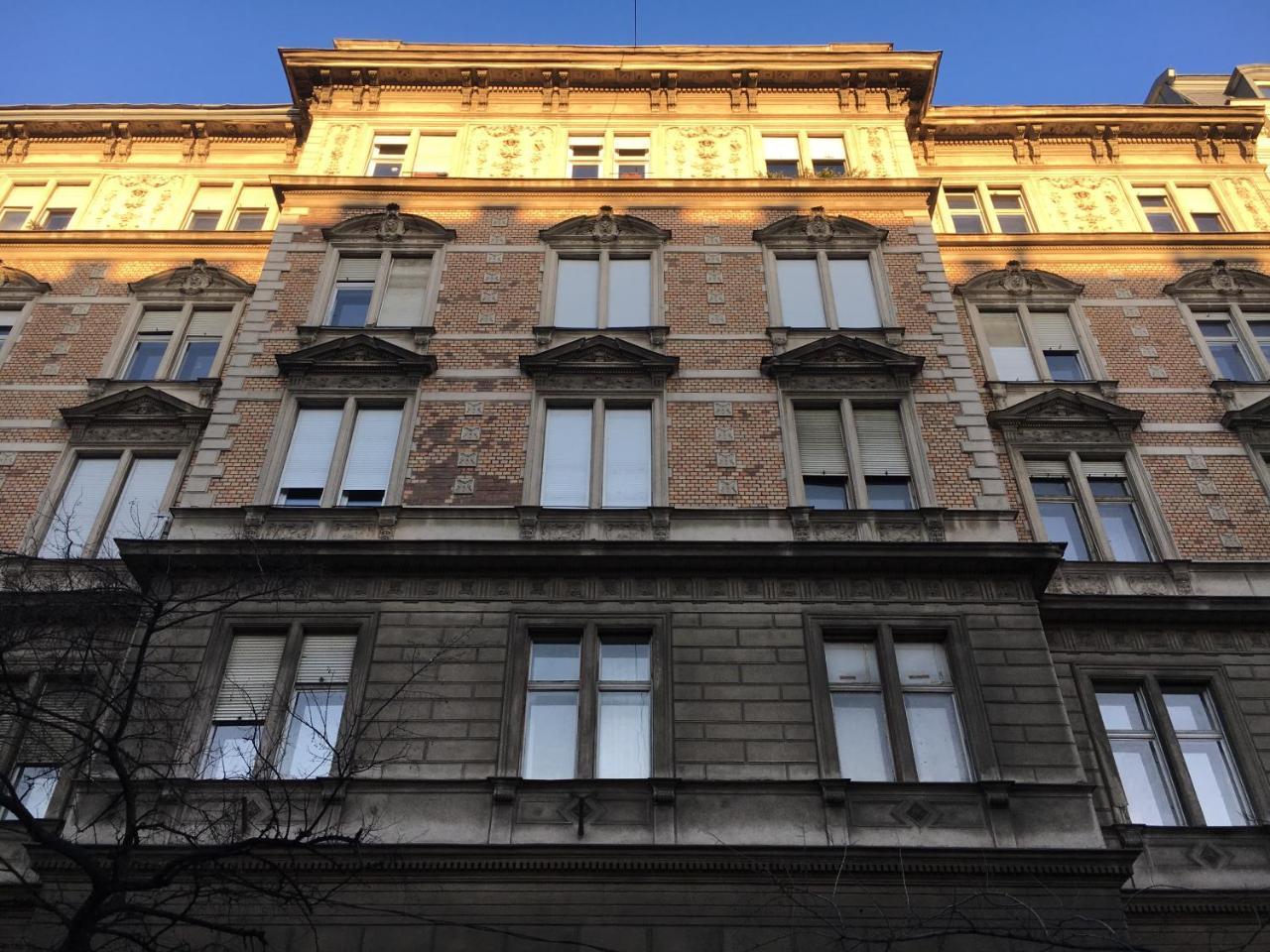 Luxus Design Elisabeth Apartment In The Center Budapeste Exterior foto